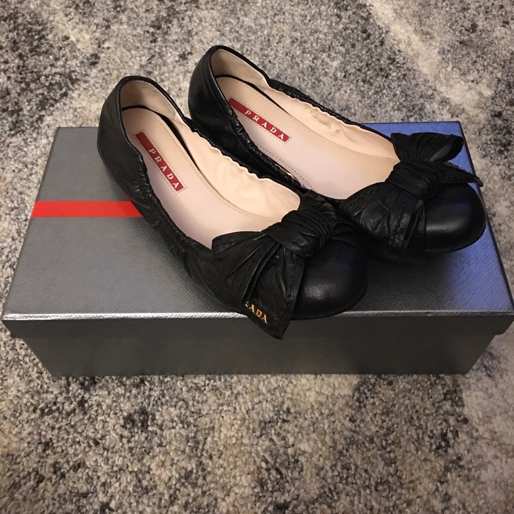 PRADA LEATHER BOW FLATS