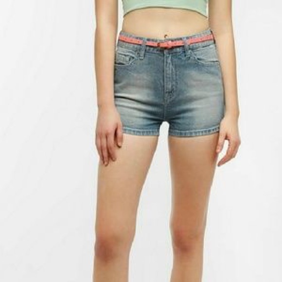 UO | BDG High Rise Erin Shortie Denim Shorts - Picture 1 of 6