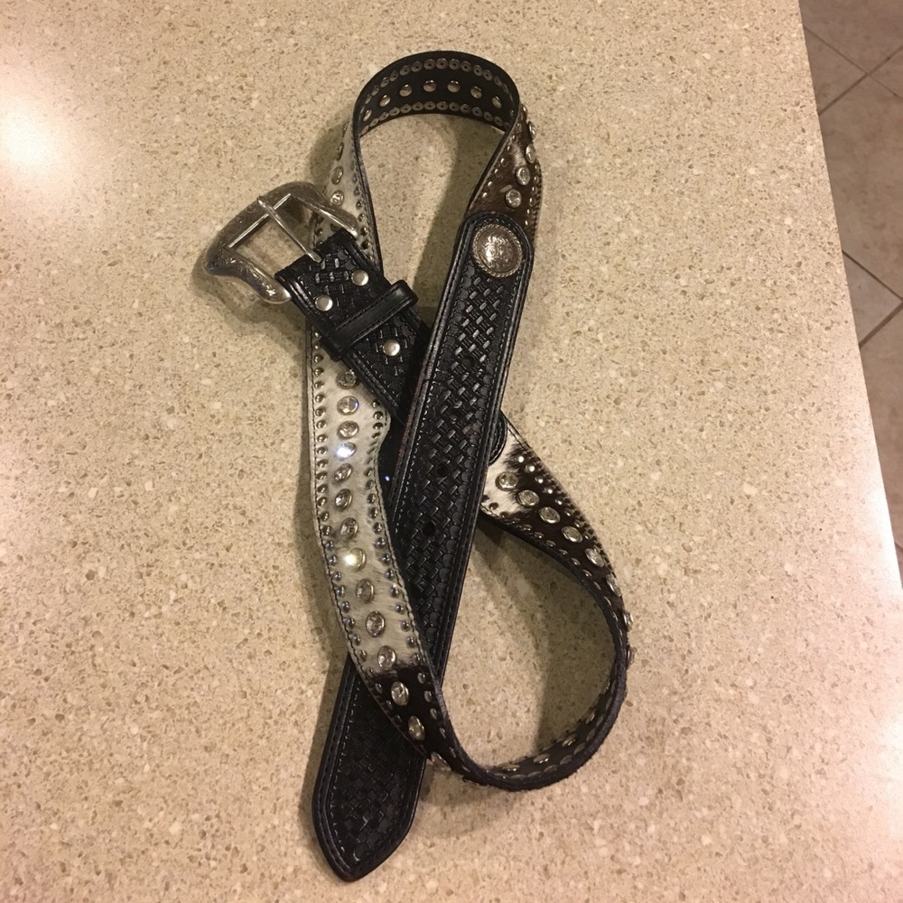 LAST CHANCE Leather belt with rhinestones