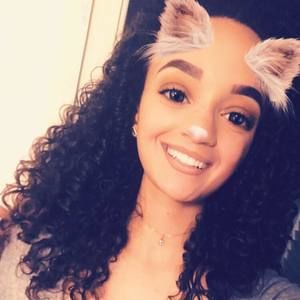 Meet your Posher, Ariella