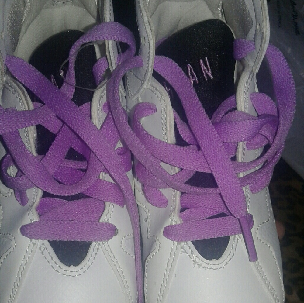 Girls shoes