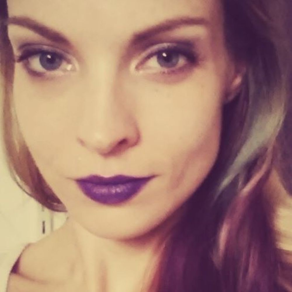 Meet your Posher, Ms. Mimi Moneyspent.