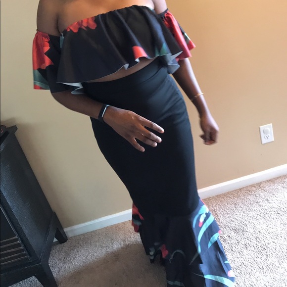 NWT 2 piece ... crop top and high waist long skirt - Picture 6 of 7