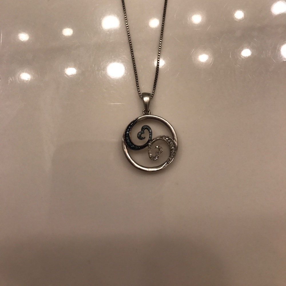 Open Hearts Wave Necklace