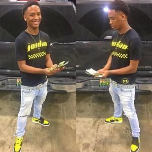 Meet your Posher, Javier