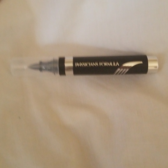 makeup bundle - Picture 3 of 4