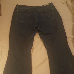 Levi women jeans size 16Long