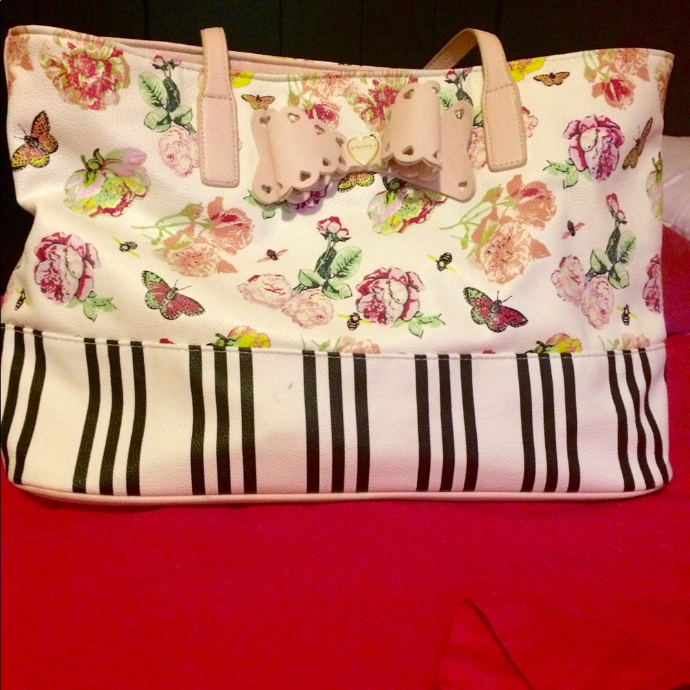 Betsey Johnson purse