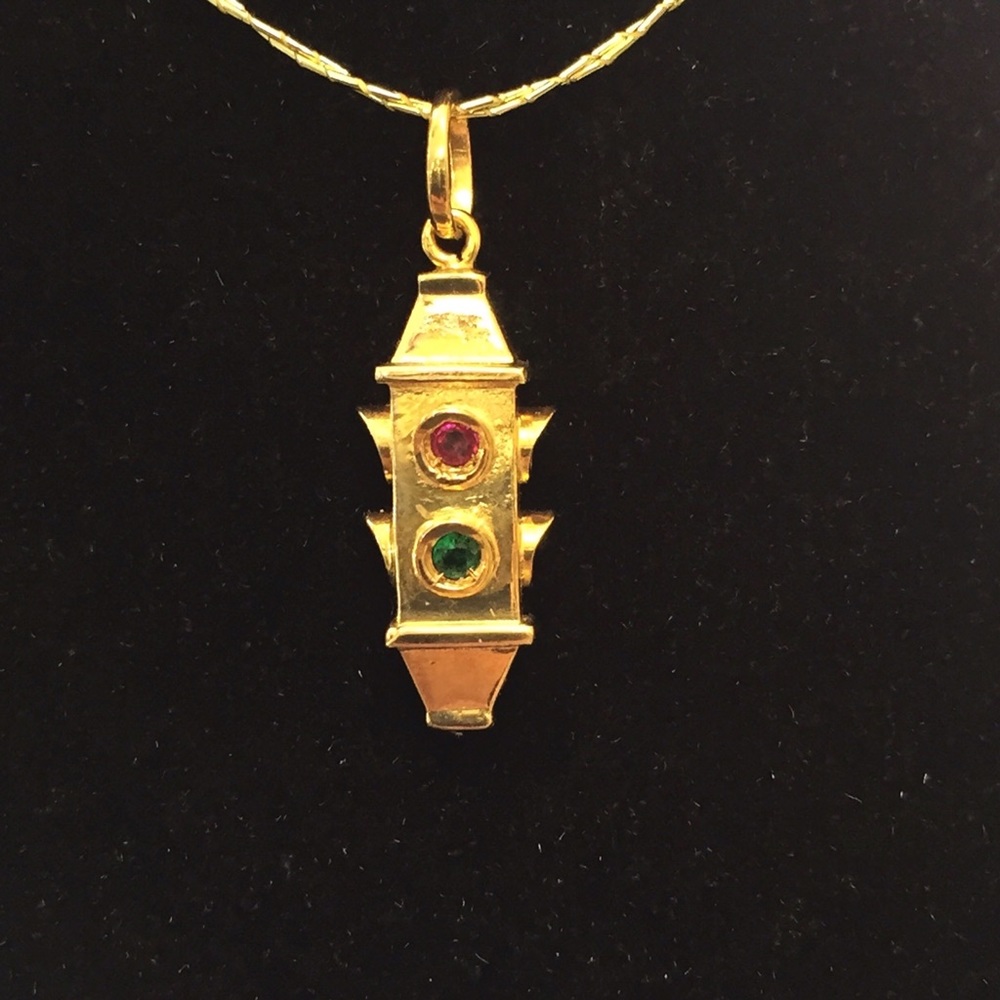 14k yellow gold Stoplight pendant w/ gemstones