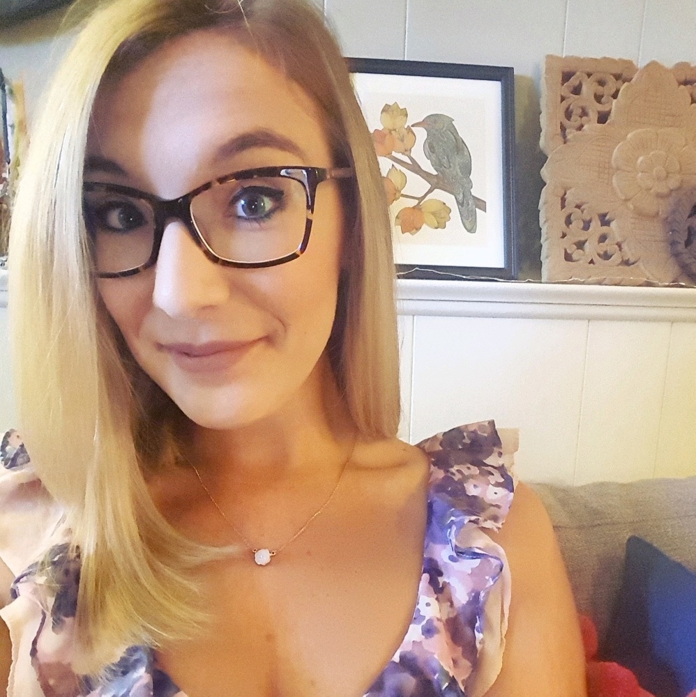 Meet your Posher, Nancy