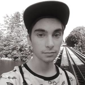 Meet your Posher, Alex