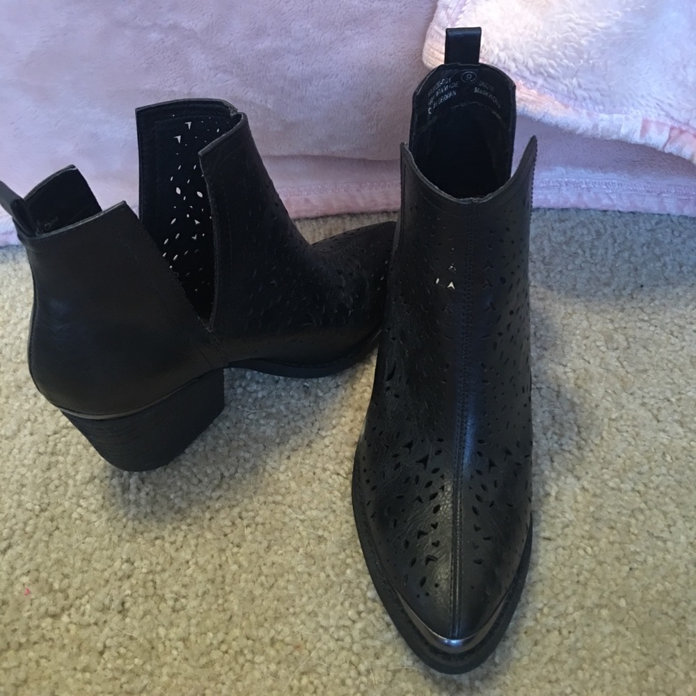 Not Rated ankle bootie