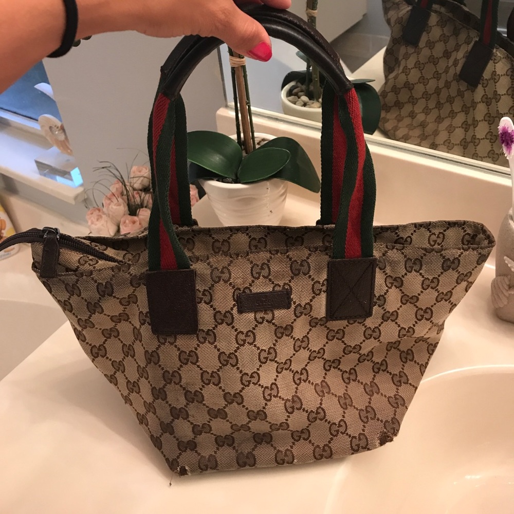 Authentic Small Gucci handbag