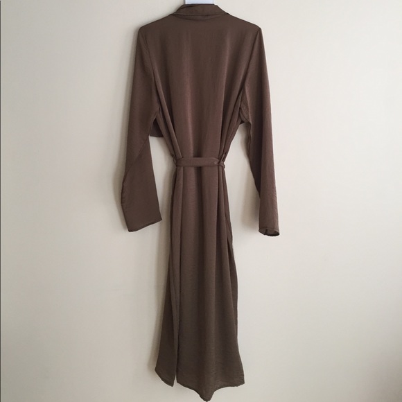 Brand New Long Taupe Robe Duster w/ Belt! - Picture 5 of 8