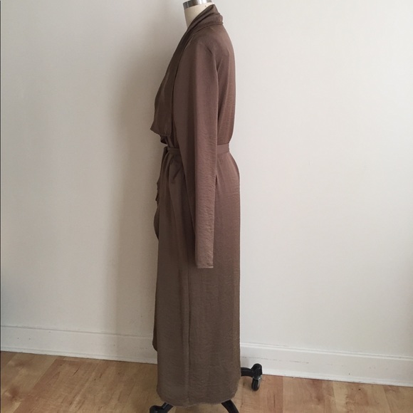 Brand New Long Taupe Robe Duster w/ Belt! - Picture 6 of 8