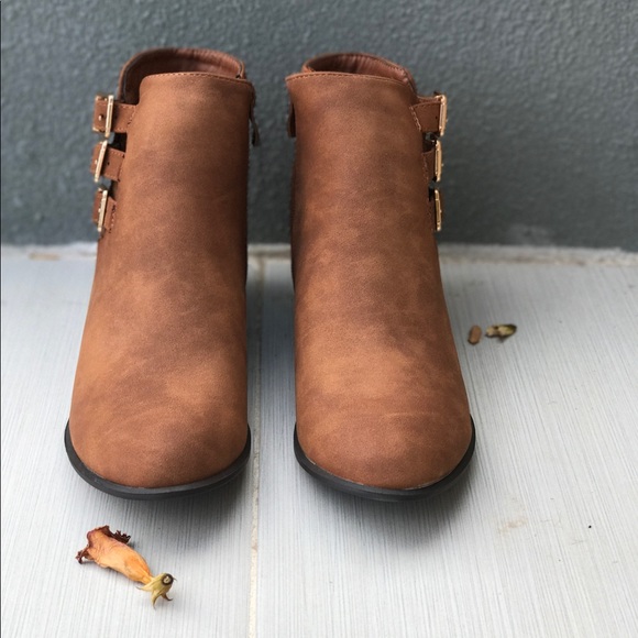 Tan Triple Buckle Detail Casual Ankle Bootie - Picture 5 of 6