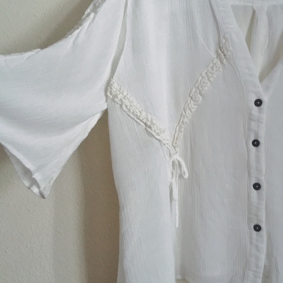 5⭐️NWT ivory boho lace/string oversized blouse - Picture 3 of 6