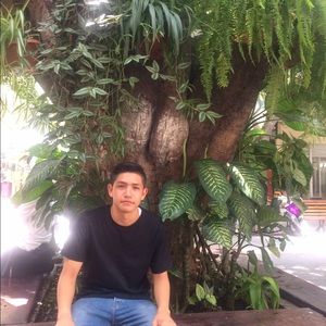 Meet your Posher, Adoram