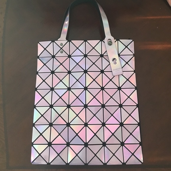 Issey Miyake Handbags - Bao Bao Issey Miyake Lucent Iridescent Tote 🦄
