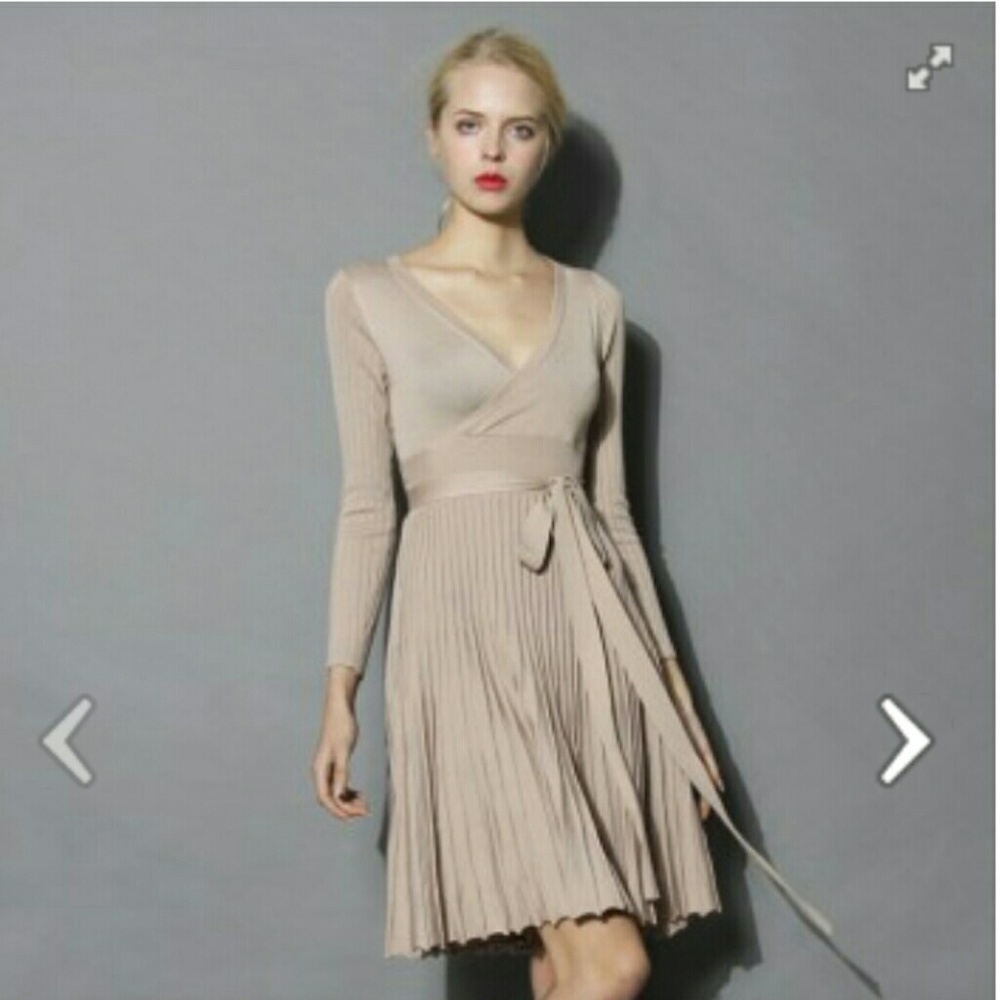 Knitted dress in nude