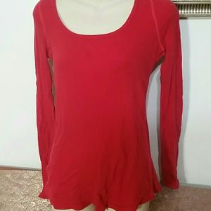 Red thermal top