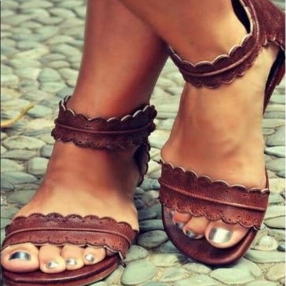 Sandals - Picture 6 of 6