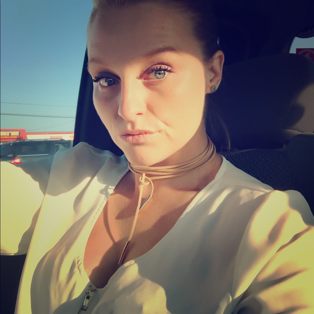 Meet your Posher, Jade