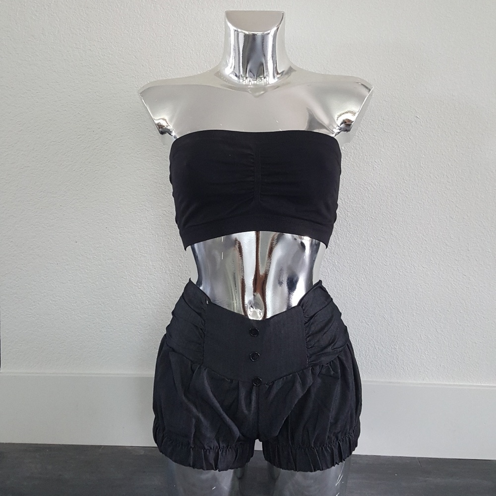 Grey Button Detailed Lime Short