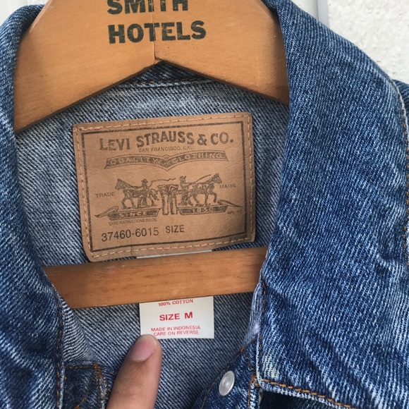 Vintage Levi's Vest - Picture 3 of 6