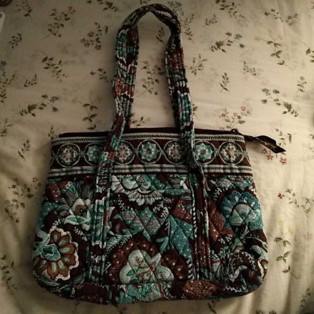 Little Betsy in Java Blue
