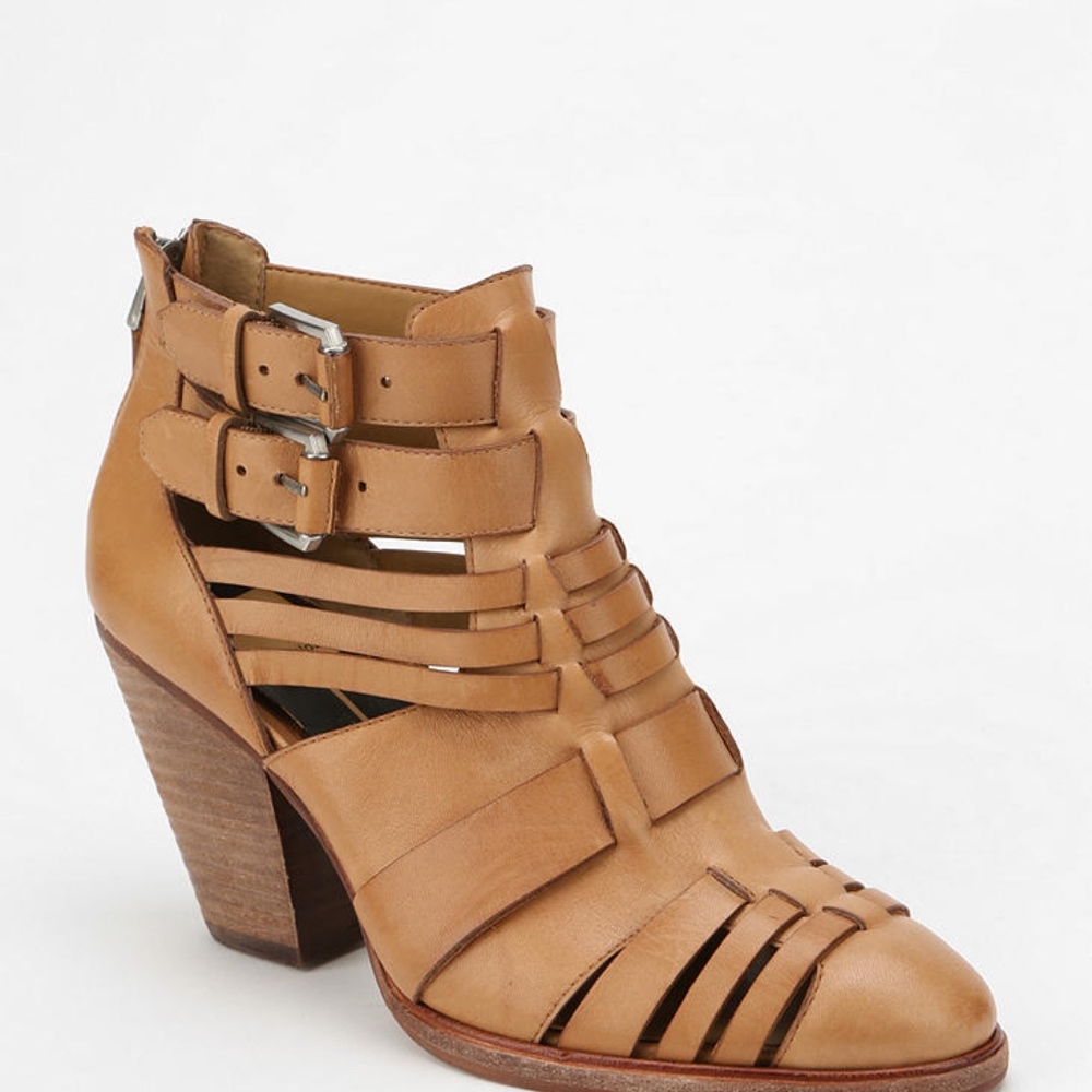 Dolce Vita "Helsa Caged Bootie"