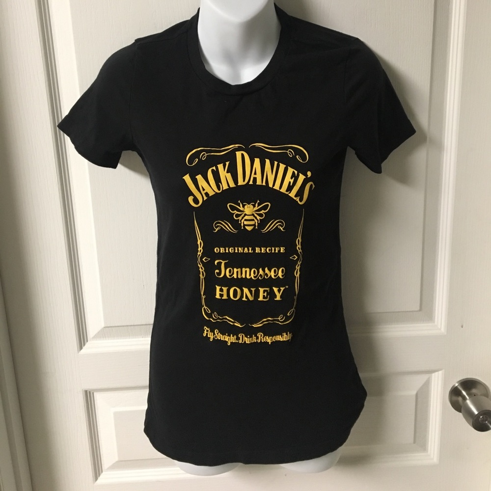 NWOT Jack Daniel Honey tshirt small/medium