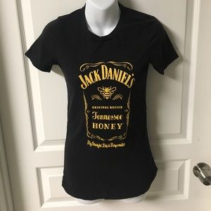 NWOT Jack Daniel Honey tshirt small/medium