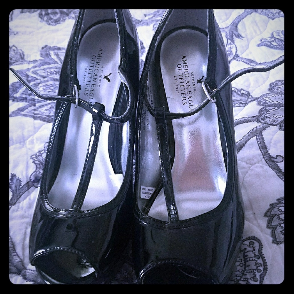 american eagle high heels