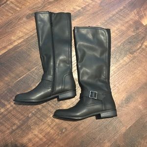 NWOT Black American Eagle boot