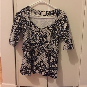 Anthropologie Cropped sleeve beautiful shirt