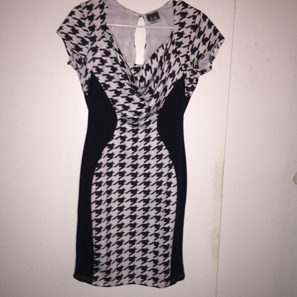 Beautiful dress perfect for church