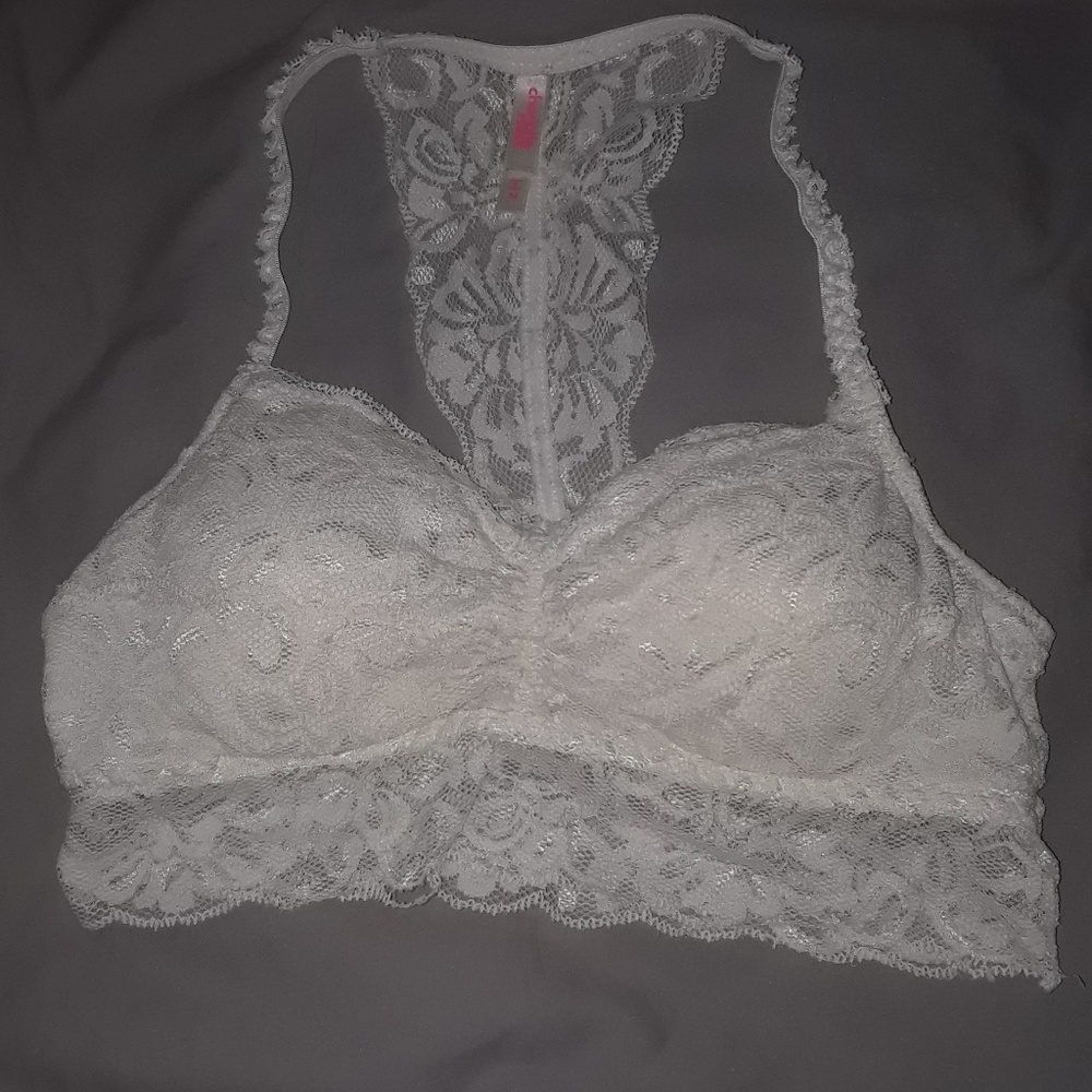 NEW Charlotte Russe Brallette