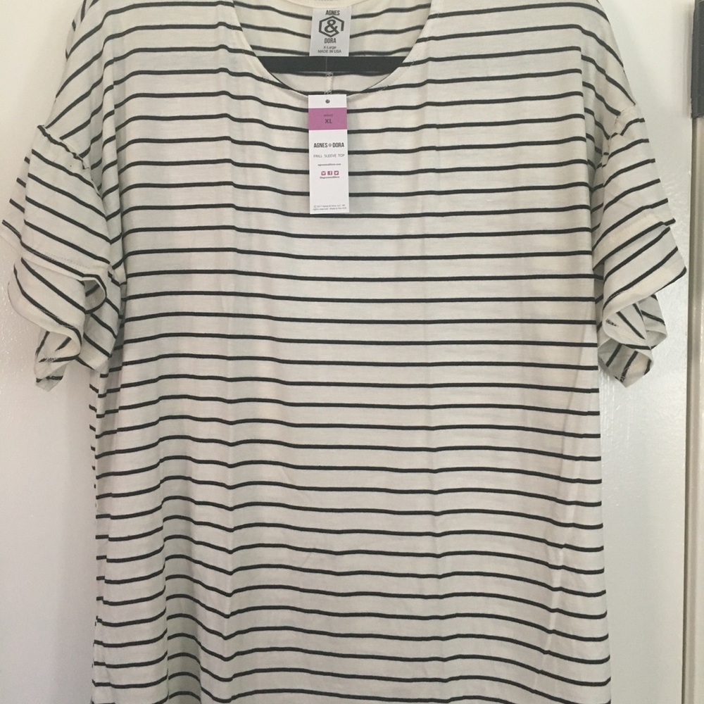 Agnes & Dora Frill Sleeve. XL