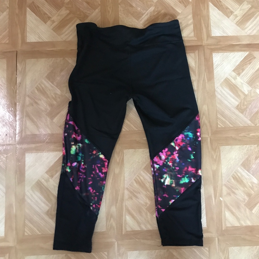 Brogan Capri neon black and chroma print