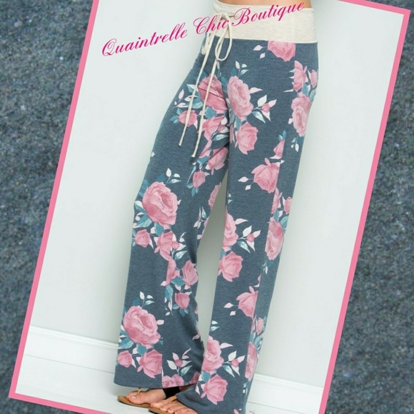 S & XL LEFT🌸FLORAL FRENCH TERRY LOUNGE PANT - Picture 2 of 3