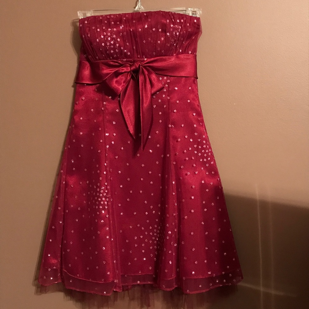 Strapless homecoming /wedding guest dress