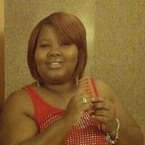 Meet your Posher, Antoinette