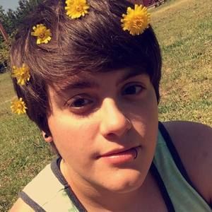 Meet your Posher, Hailey