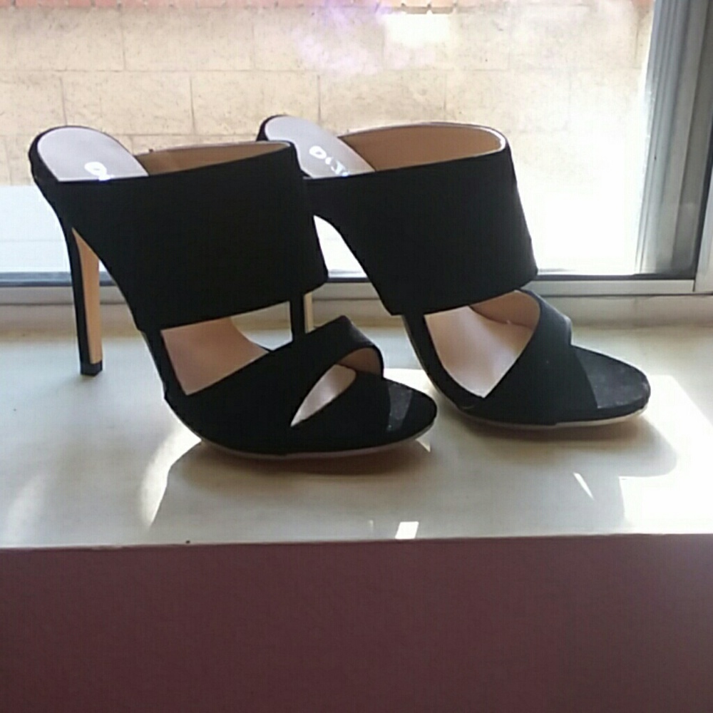 Heels, black stillettos slide on with cross bands