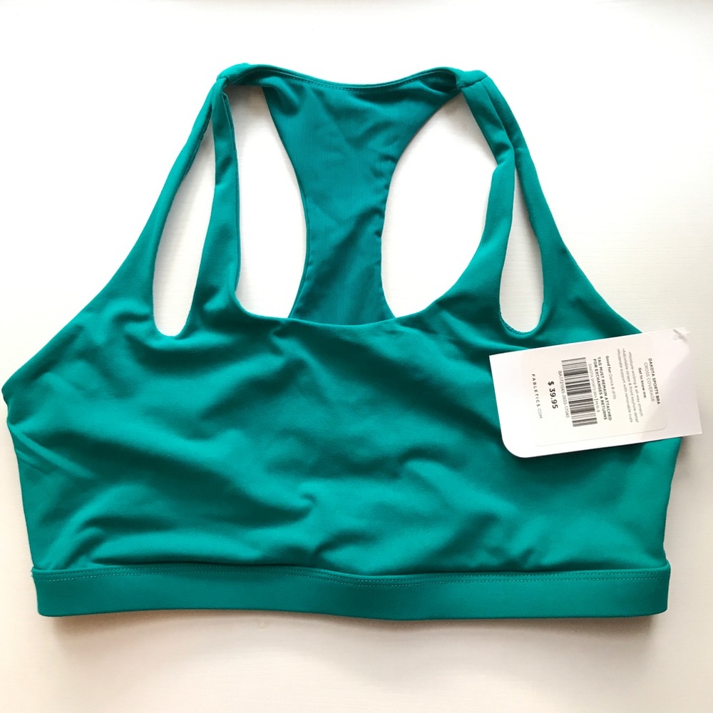 Dakota sports bra