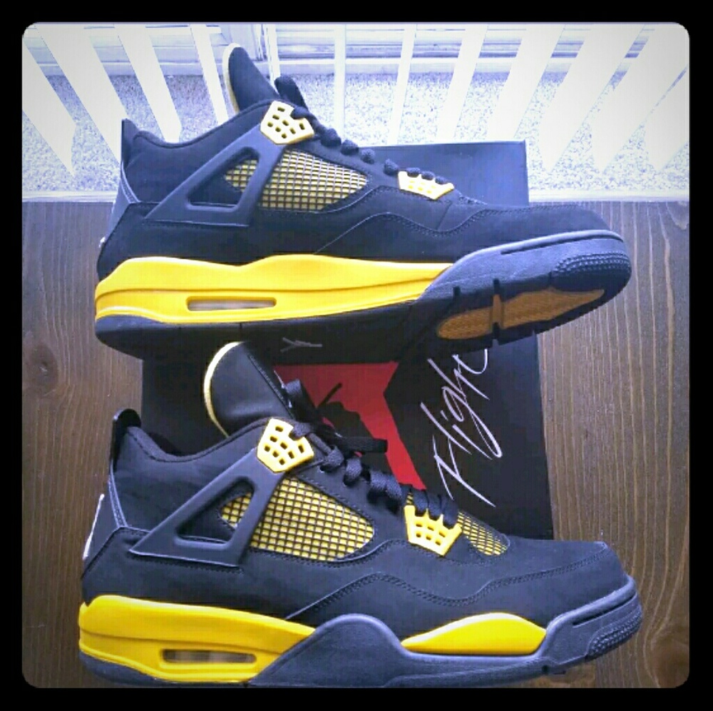 Air Jordan 4's Yellow/Black