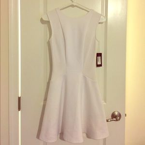 Guess - True White Scuba Dress - XS