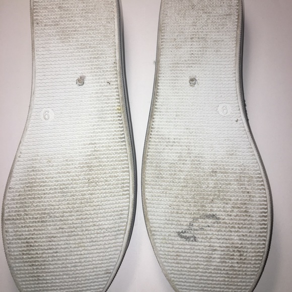 Floral/lace sneakers - Picture 3 of 4