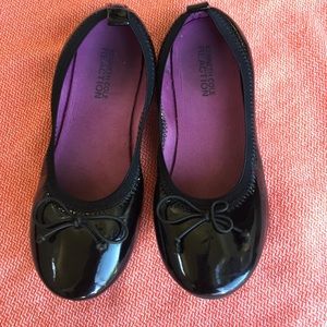 Girls Kenneth Cole Reaction ballet flat